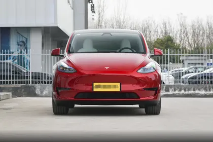 Tesla Model Y 2024: Long Range Electric SUV