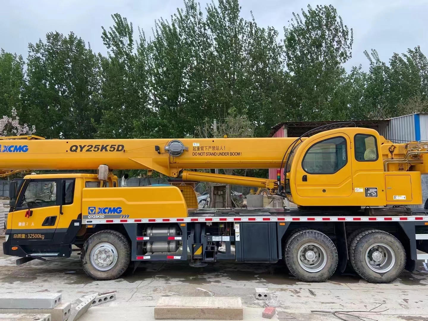 XCMG QY25K5D Truck Crane