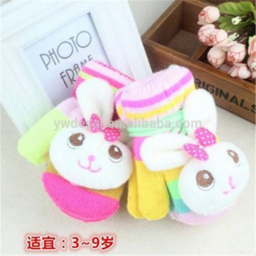 2016 autumn and winter girls touch gloves from manufacture