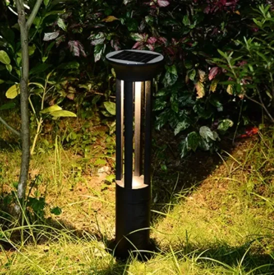 High brightness solar lawn light