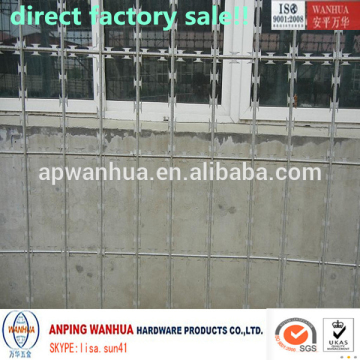 Anping Wanhua--Straight welding type razor barbed wire mesh fence factory