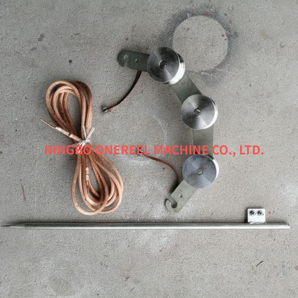 Three-wheel hook type ground tackle (4)