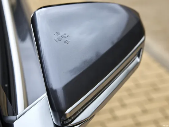 Byd Tang EV Electric Car New Energy Vehicle High Speed 5 Seats New Car on Sale