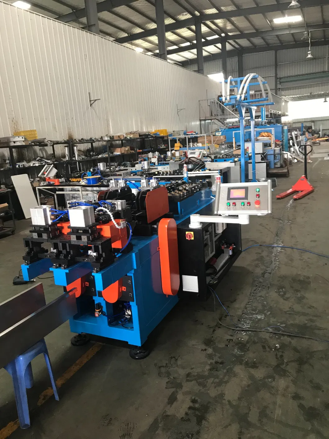 油圧 4 ヘッド自動 CNC 角形鋼管およびチューブ曲げ機