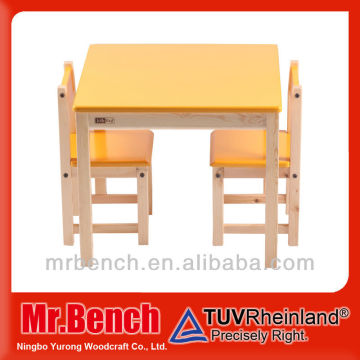 kids writing table and chair
