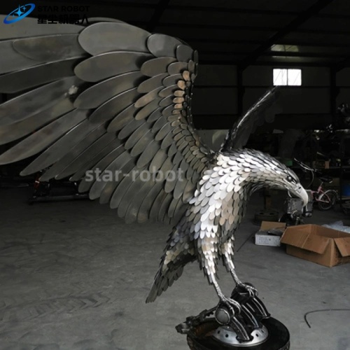 Aniamtronic mech iron robot elang