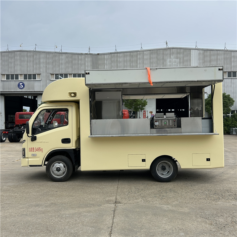 Salad healthy food truck;
