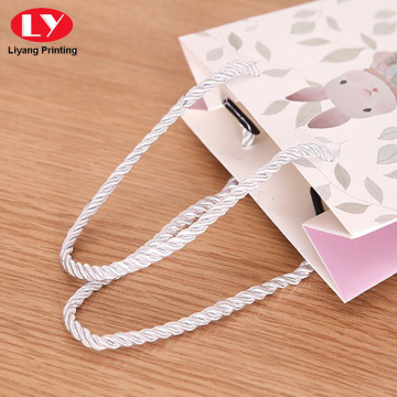 Lovely Christmas Paper Gift Packing Bag With Handle