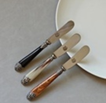 Knife special for butter
