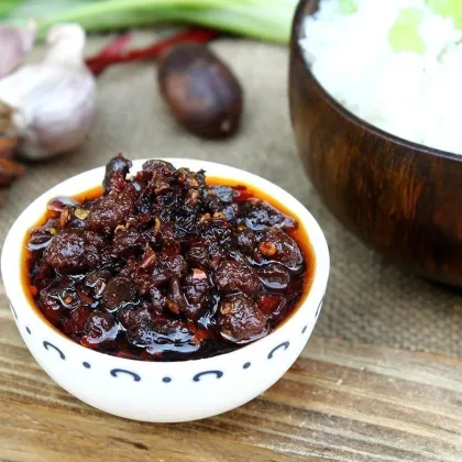 Chicken fir oil and fermented black beans