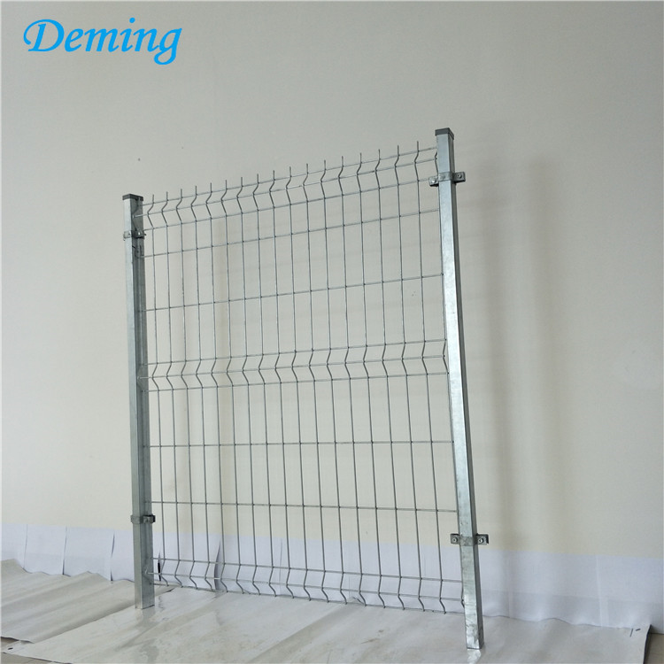 Anping triangle bending galvanized wire mesh fence