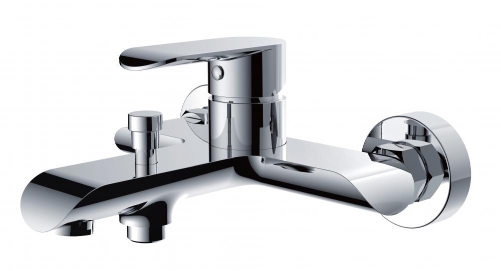 Exposed Bathroom Whower Tub Faucet In Chrome