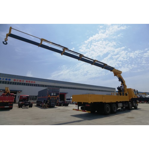 Howo Brand 8x4 Crane XCMG montada