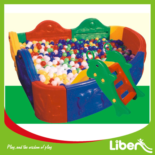 Kids plastic ball pool