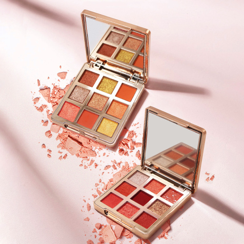 La palette di ombretti trucco più alla moda Hot