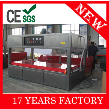 Vacuum Compression Forming Machine