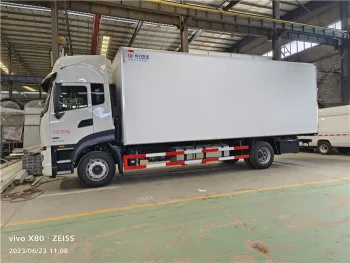 10ton Dongfeng Refrigerated Freezer Truck