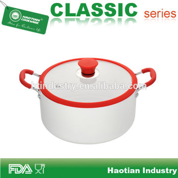 Aluminum ceramic coated casserole with silicone lid