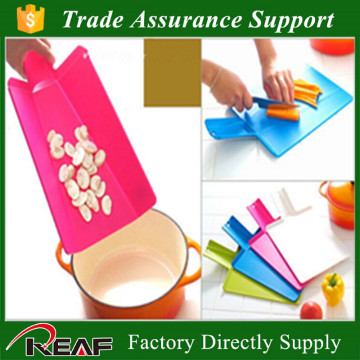 PP materail Spade Shape Chopping board