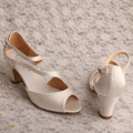 Block Heel Shoes Kvinnor för sommar Off White Satin