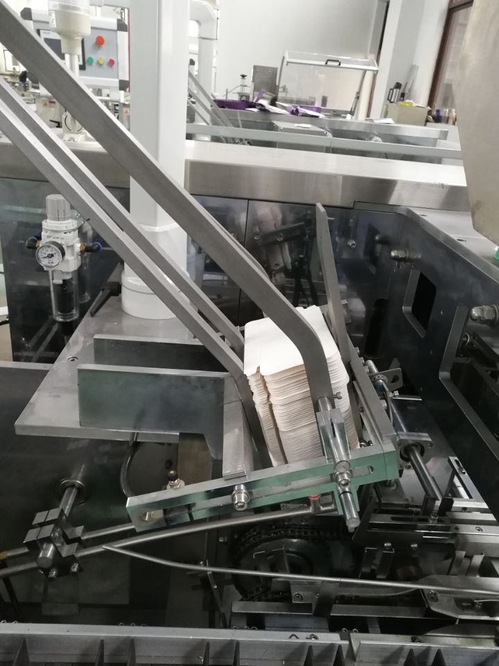 Carton Feeder