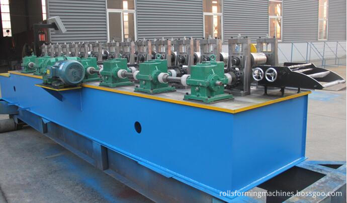 shutter door U guide machine U guide roll forming machine 4