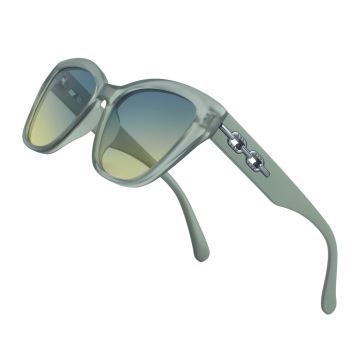 Occhiali da sole da donna con catena di metallo personalizzato unico Cateye