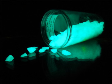 Realglow Photoluminescent Quartz Blue-green 10mm