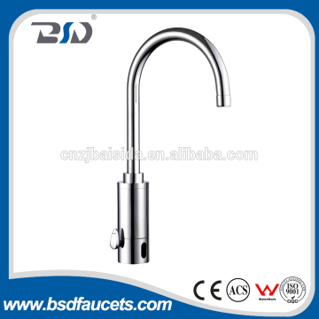 Hand free brass hot&cold water infrared faucet automatic sensor basin faucet auto power