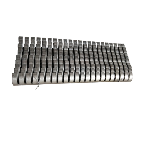 Stainless steel wear protection tile