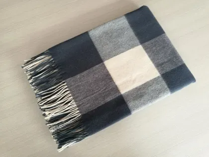 Wool blanket for men and women