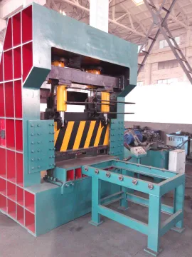 Hydraulic gantry shearing machine equipment
