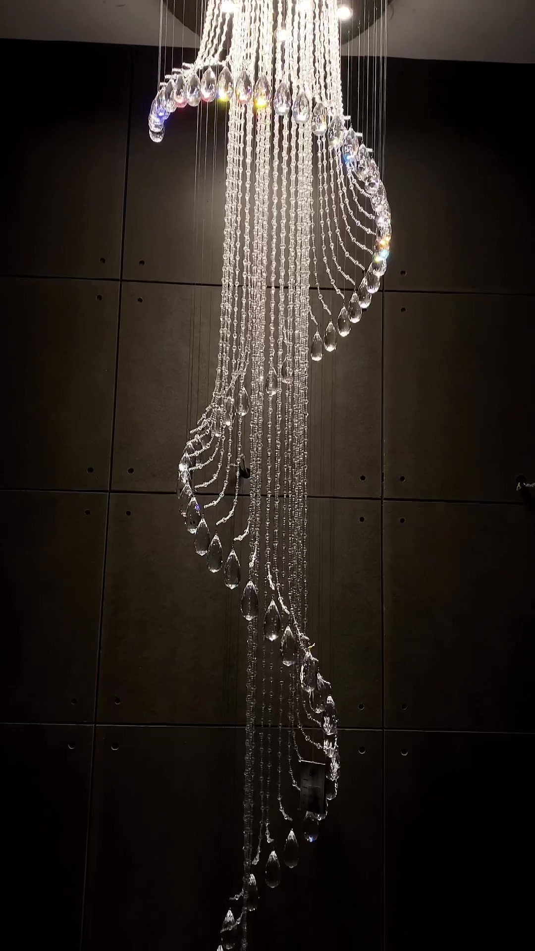 spiral beaded chandelier_Moment3