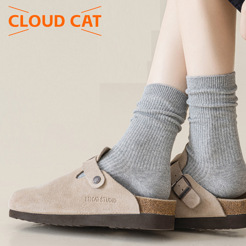 Șosete calde la mijlocul gambei pentru toamnă