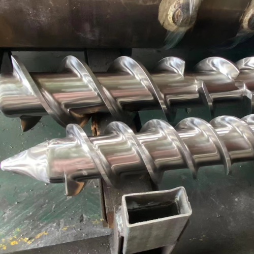 پیچ و بشکه اکسترودر