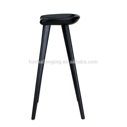 BS009B Ghost stool