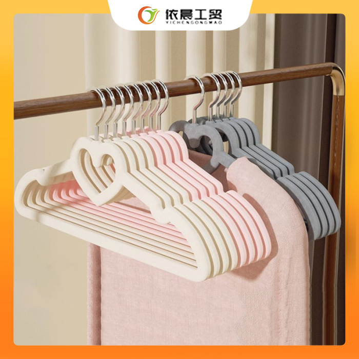 رخت آویز قلب بچه گانه برای لباس