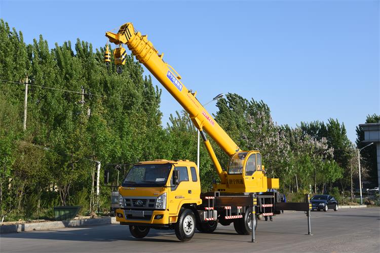 12 ton Foton truck crane