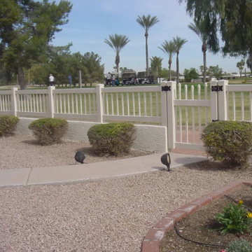 Waterproof Pool Fence Materials: Grass Fences and Aluminum Pool Fences