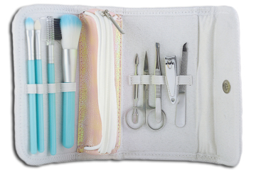 Makeup travel case cosmetic brushes