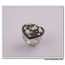 Elegant Hollowed Heart-shaped Sea Shell Rings