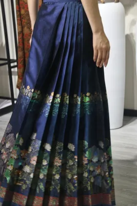Chinese Traditional Horse Face Skirt with Lotus Embroidery