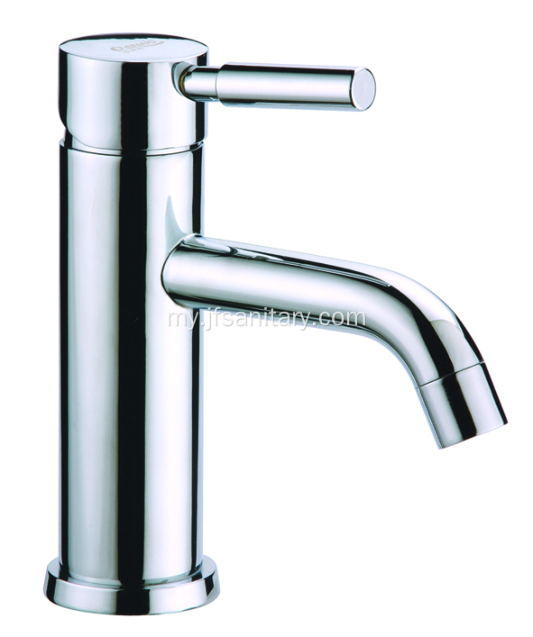 ကြေးဝါ Face Basin faucet ရေချိုးခန်းအတွက်ခေတ်မီပုံစံ