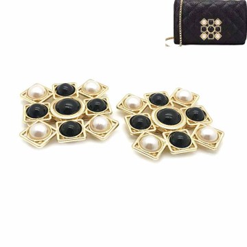 Popular Handcrafted Black Pearl and Gold-Tone Turn-Lock Bag: An Elegant Automatic Accessory for Ladies' Handbags