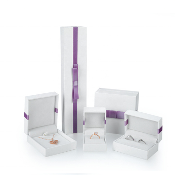 White Square Exquisite Paper Jewellery Boxes