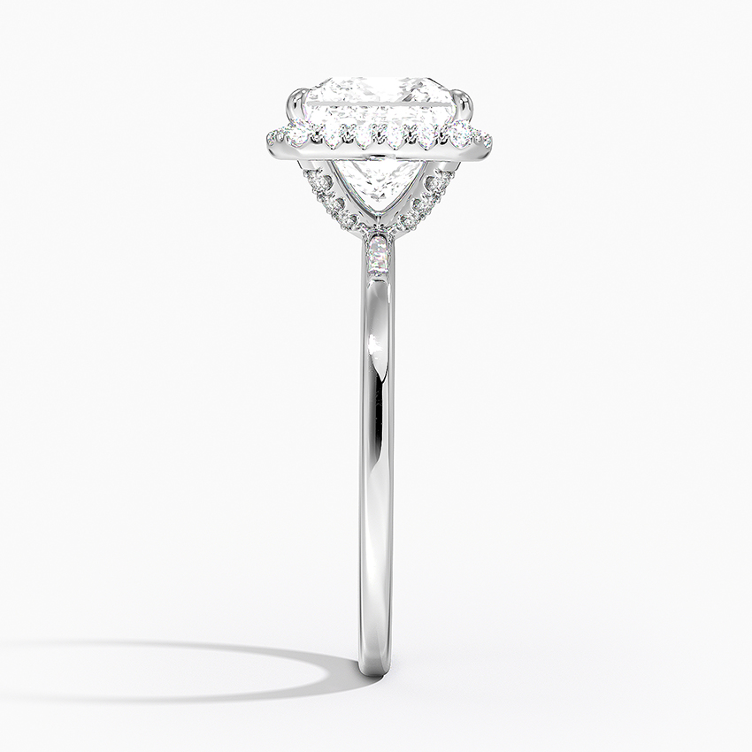Direktang Side Profile ng Plain Band Princess Halo Engagement Ring