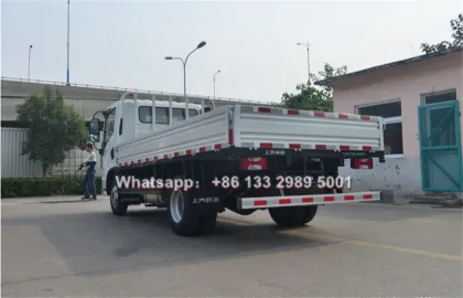 SAIC Yuejin 4.2 meter cargo box 6 ton lorry trucks for sale