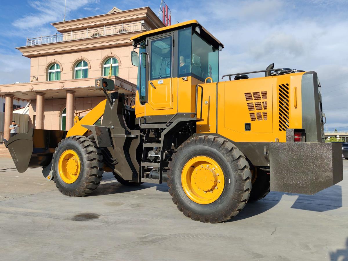 loader-4