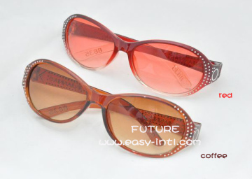 Rhinestones Fashion Sunglasses with Asoorted Colors
