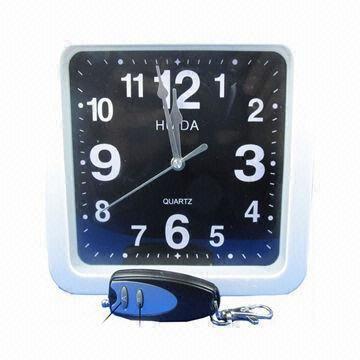 Table Clock Hidden Camera with 1,280 x 960VGA